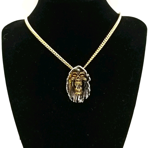 Mans necklace